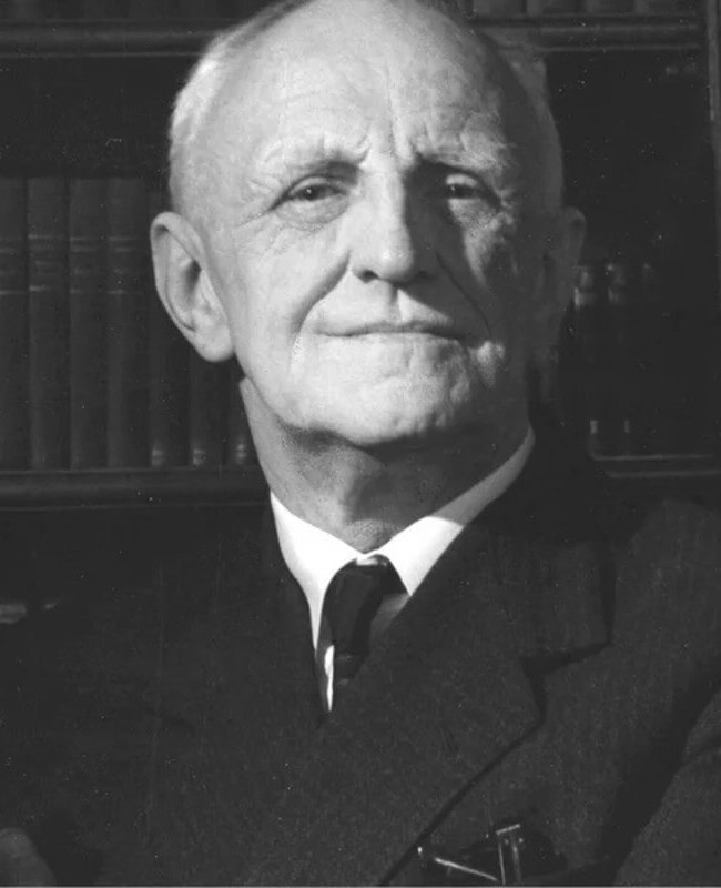 66cf7f0d54abe3250a3ee91f_Quem_foi_Winnicott_Capa.png (1)